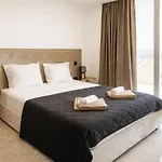 アパート New Luxury 2br Seaview Apt, Sun City, Pool And *