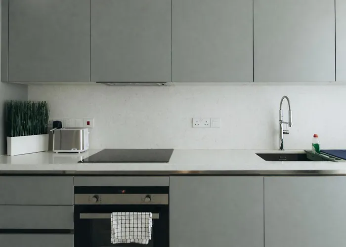 New Luxury 2br Seaview Apt, Sun City, Pool And * Aya Napa