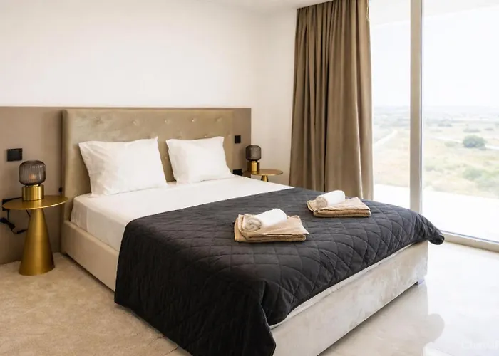 Daire New Luxury 2br Seaview Apt, Sun City, Pool And *