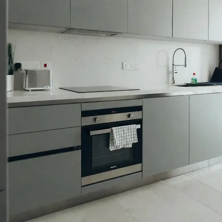 New Luxury 2br Seaview Apt, Sun City, Pool And Апартаменты *