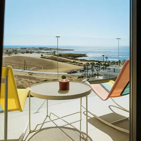 New Luxury 2br Seaview Apt, Sun City, Pool And 아파트