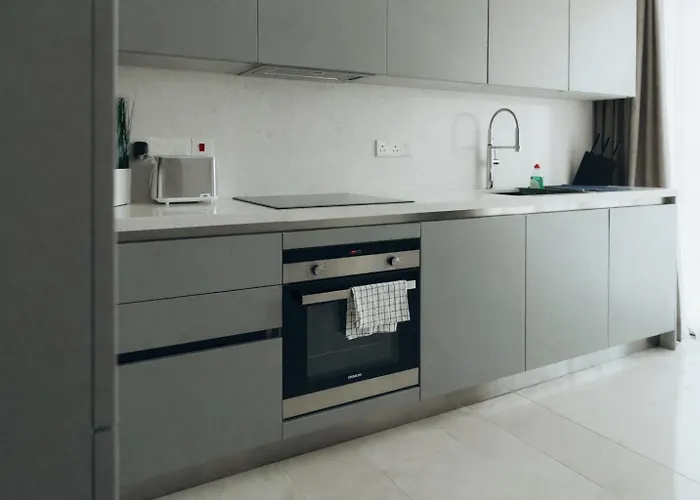 New Luxury 2br Seaview Apt, Sun City, Pool And شقة *