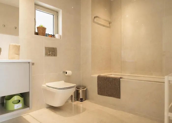 شقة New Luxury 2br Seaview Apt, Sun City, Pool And