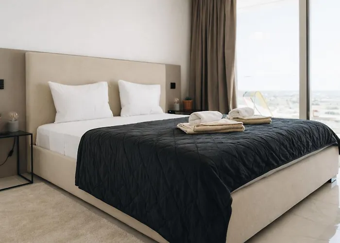 شقة New Luxury 2br Seaview Apt, Sun City, Pool And أيا نابا